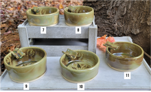 Load image into Gallery viewer, Seaweed Hemp Leaf Ashtrays
